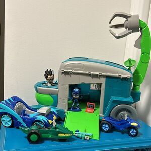 DISNEY PJ MASKS ROMEO'S LAB PLAYSET TRUCK VEHICLE WITH CLAW and accessoires